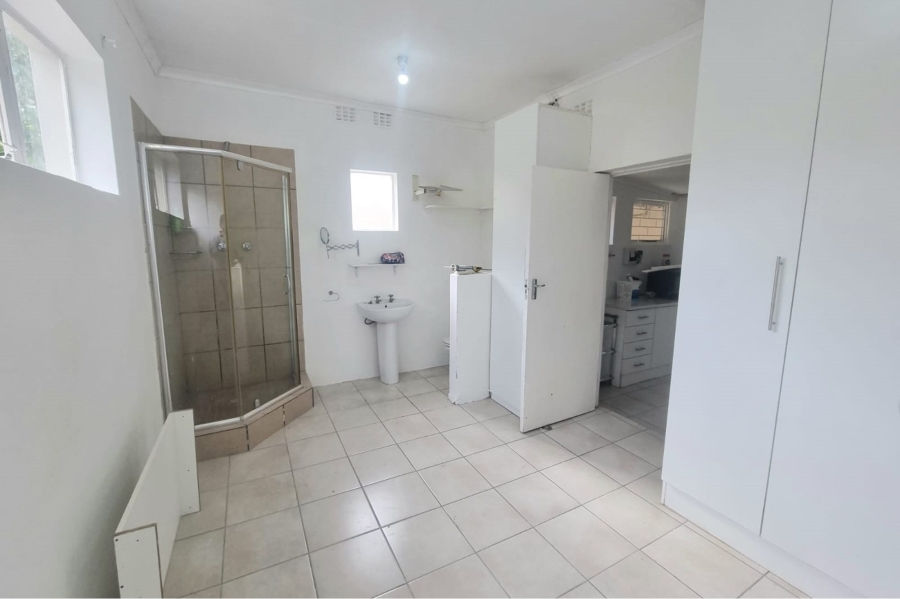 To Let 1 Bedroom Property for Rent in Nahoon Eastern Cape